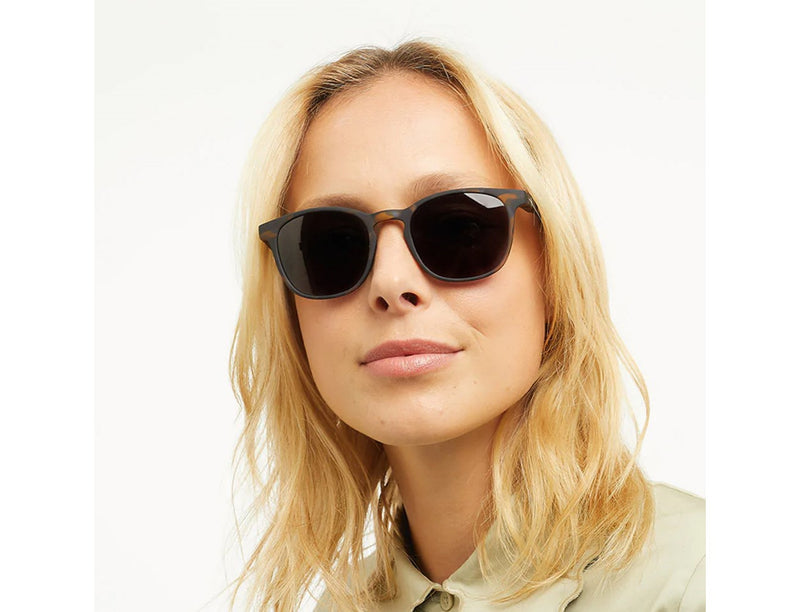 Barner Dalston sunglasses - Blue Tortoise Sun- نظارات بارنر دالستون - سلحفاة زرقاء شمسية