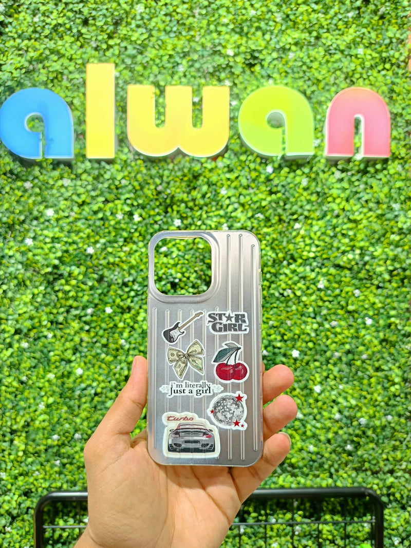 Noufa Silver Phone Case - كفر مع ستيكرز طباعة من اختياركم - الكفر + التصميم + البروفة + الطباعة - سيتم التواصل معكم لتحديد الكلمات والصور