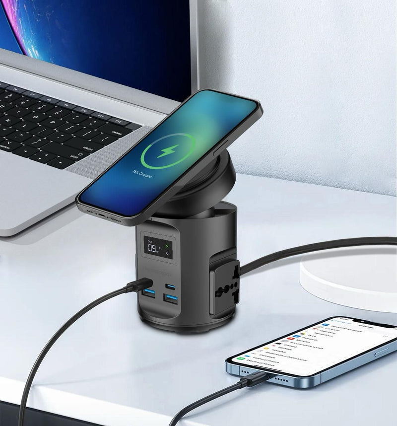 Powerology Magsafe Power Hub USB-C Power Delivery And USB-A QC 3.0 - ستاند شحن - 3 في 1 - شاحن ماغ سيف وايرلس بقوة 15 واط + 2 منفذين كهرباء + 2 منفذين تايب سي - قوة 65 واط + 2 منفذين يو اس بي + شاشة رقمية - خاصية الشحن السريع - كفالة 24 شهر