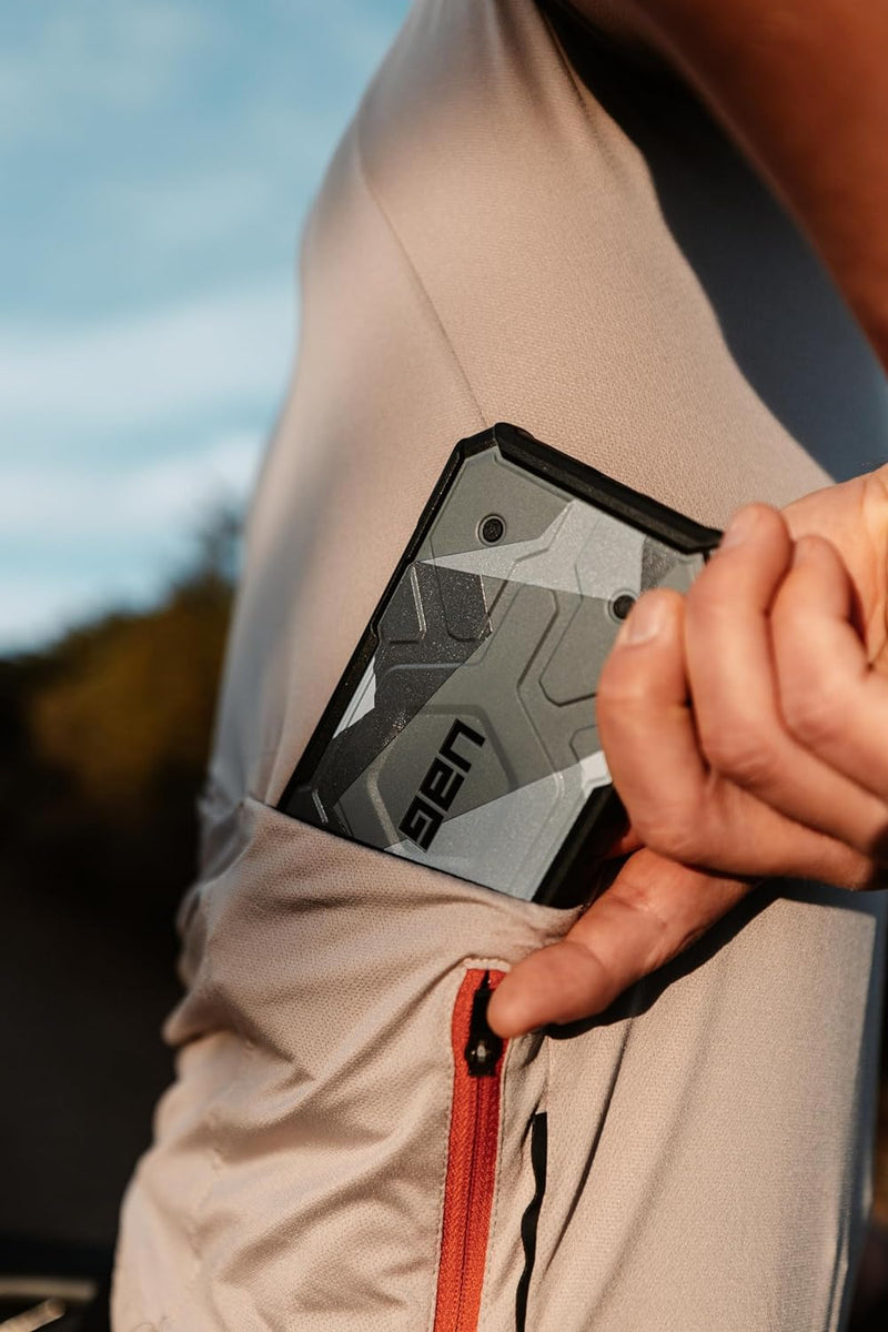UAG iPhone 15 Pro Max Pathfinder SE Magsafe Case[V] - كفر حماية عالية - ماغ سيف