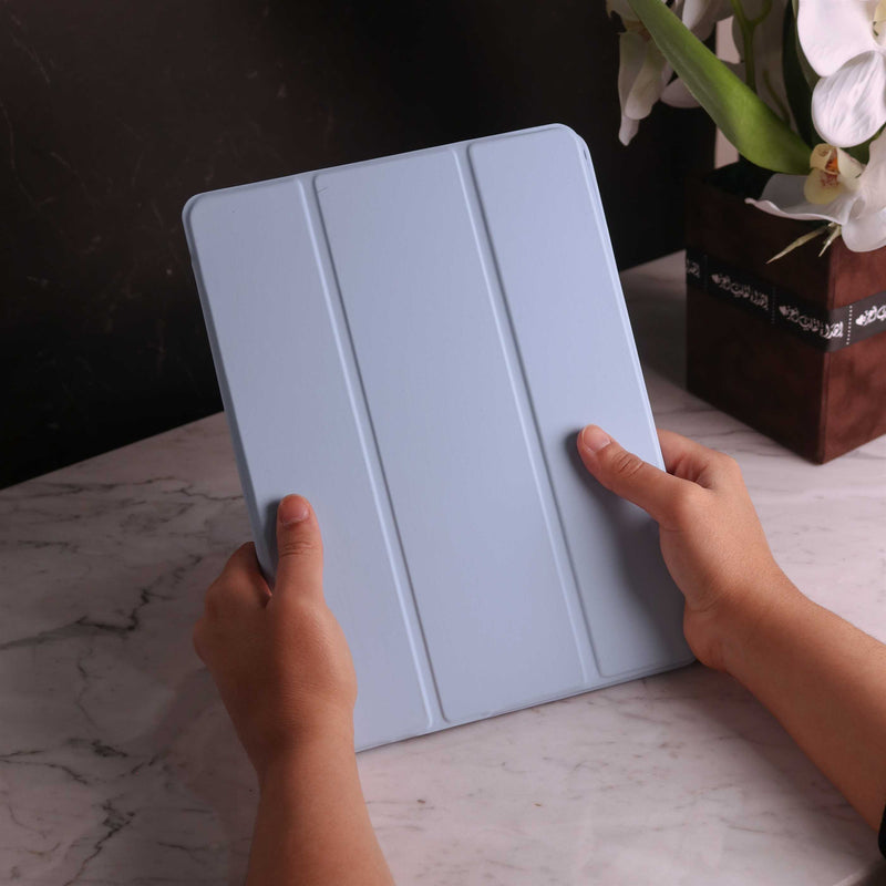 WiWu Magnetic iPad Folio Case - Light Blue - كفر ايباد حماية عالية - مع مكان للقلم - ووضعيتين للاستاند - مغناطيس