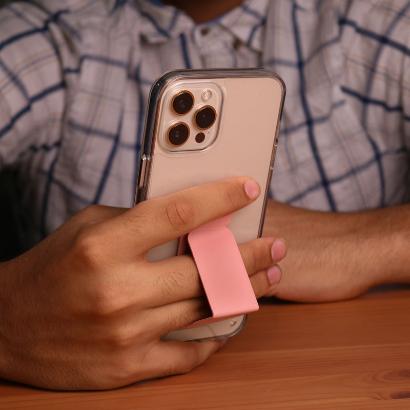 Pink Grip with Clear Case and Grip Horizontal, Vertical and Magnetic Stand - كفر حماية مع مسكة وستاند جانبي ورأسي ومغناطيس للسيارة
