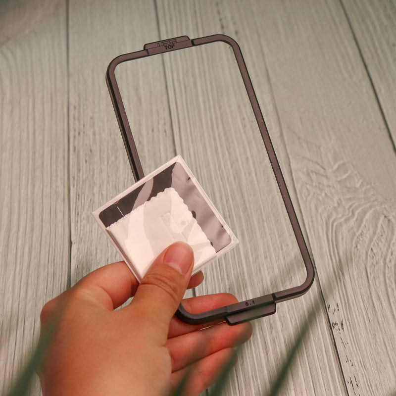 UAG iPhone 14 Pro/14 Pro MAX Glass Screen Shield Plus - حماية شاشة - يو اي جي - شفافة - حماية لجميع اطراف الجهاز - 14 برو 14 بروماكس
